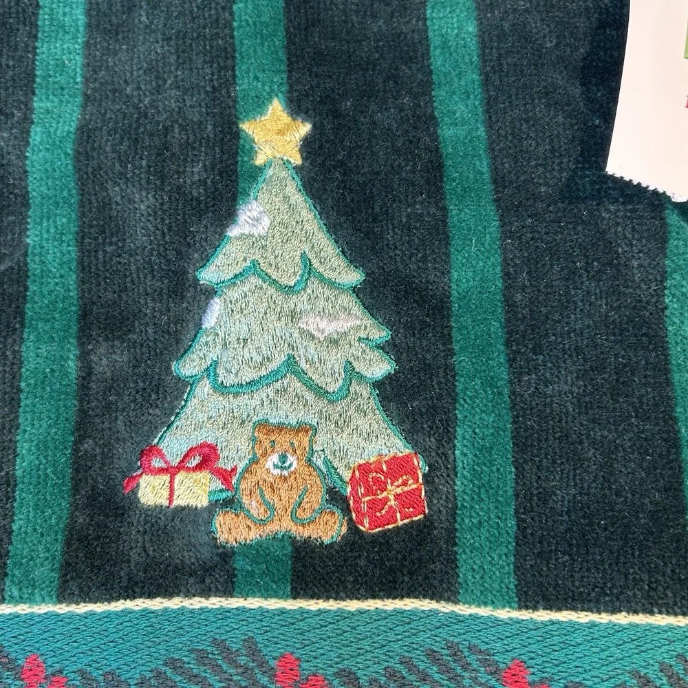 NWT Vtg Linens N Things Embroidered‎ Christmas 100% Turkish Cotton Towels 5pc